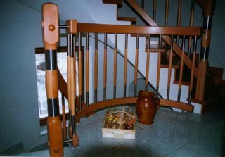 Treppenpfosten mit Edelstahl